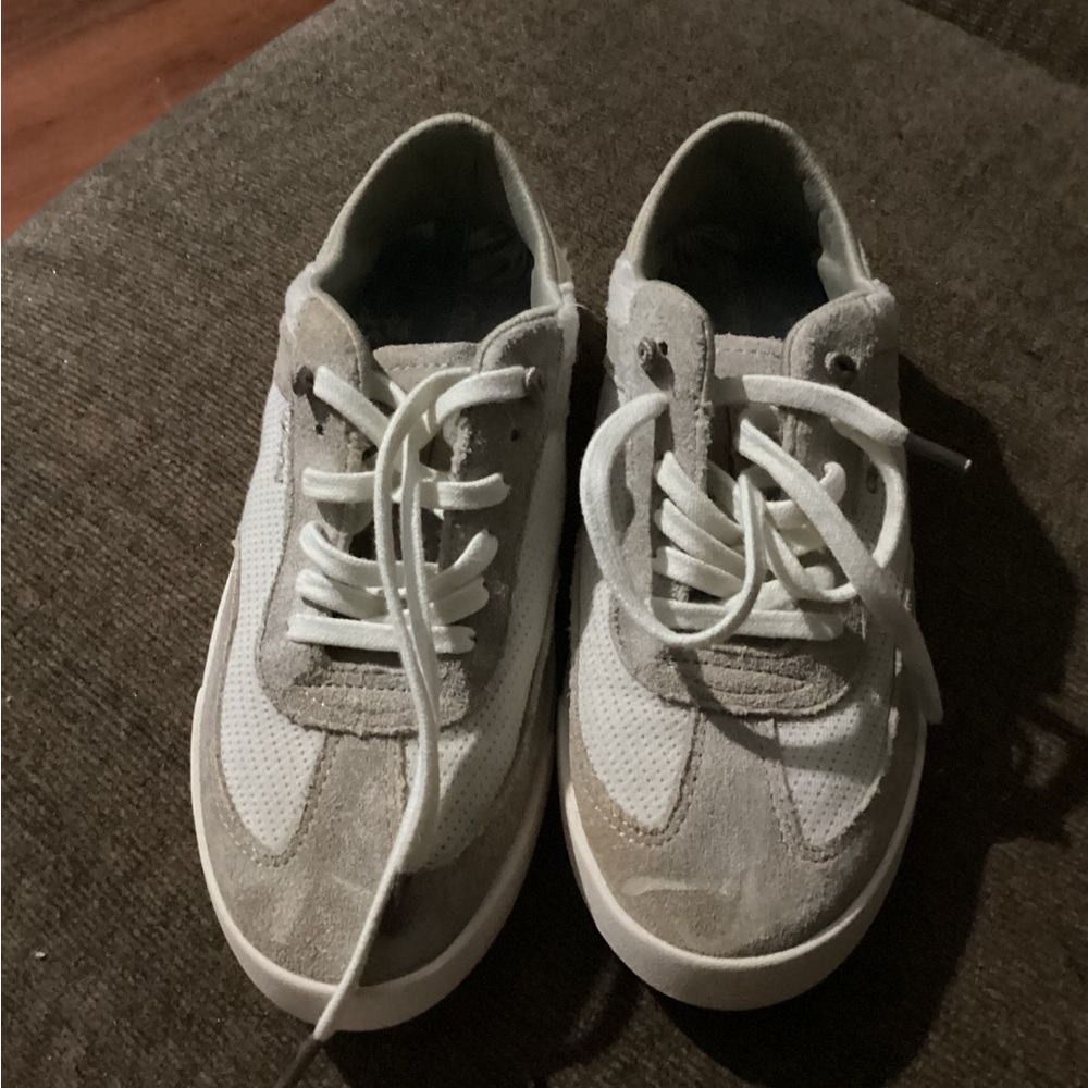 Olukai lace up shoes, US W6, new